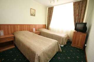 Гостиница Malahit Первоуральск Двухместный номер с 1 кроватью или 2 отдельными кроватями-9
